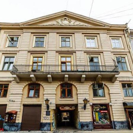 Vip Apartments ! Lviv Buitenkant foto