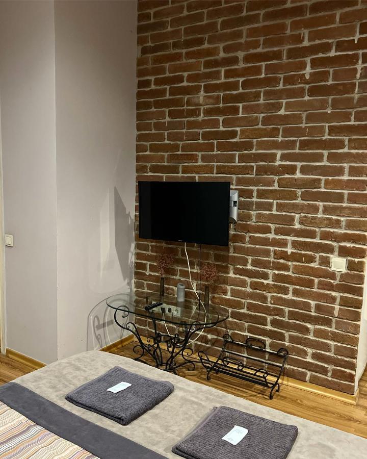 Vip Apartments ! Lviv Buitenkant foto