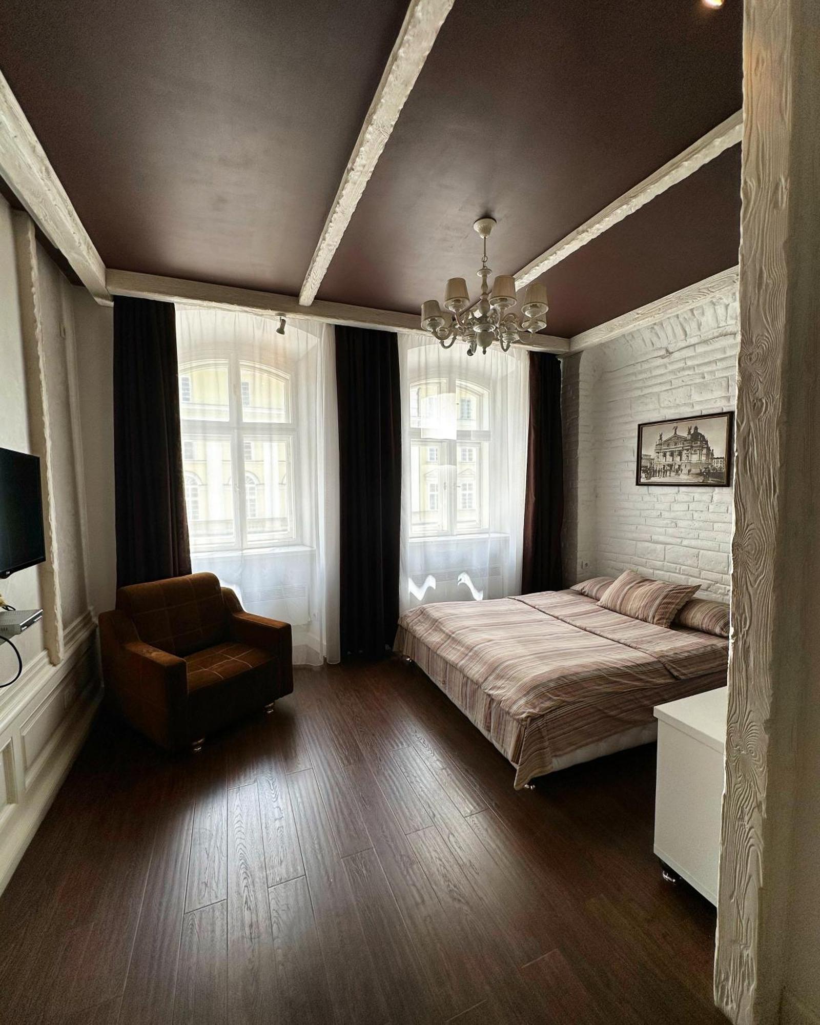 Vip Apartments ! Lviv Buitenkant foto