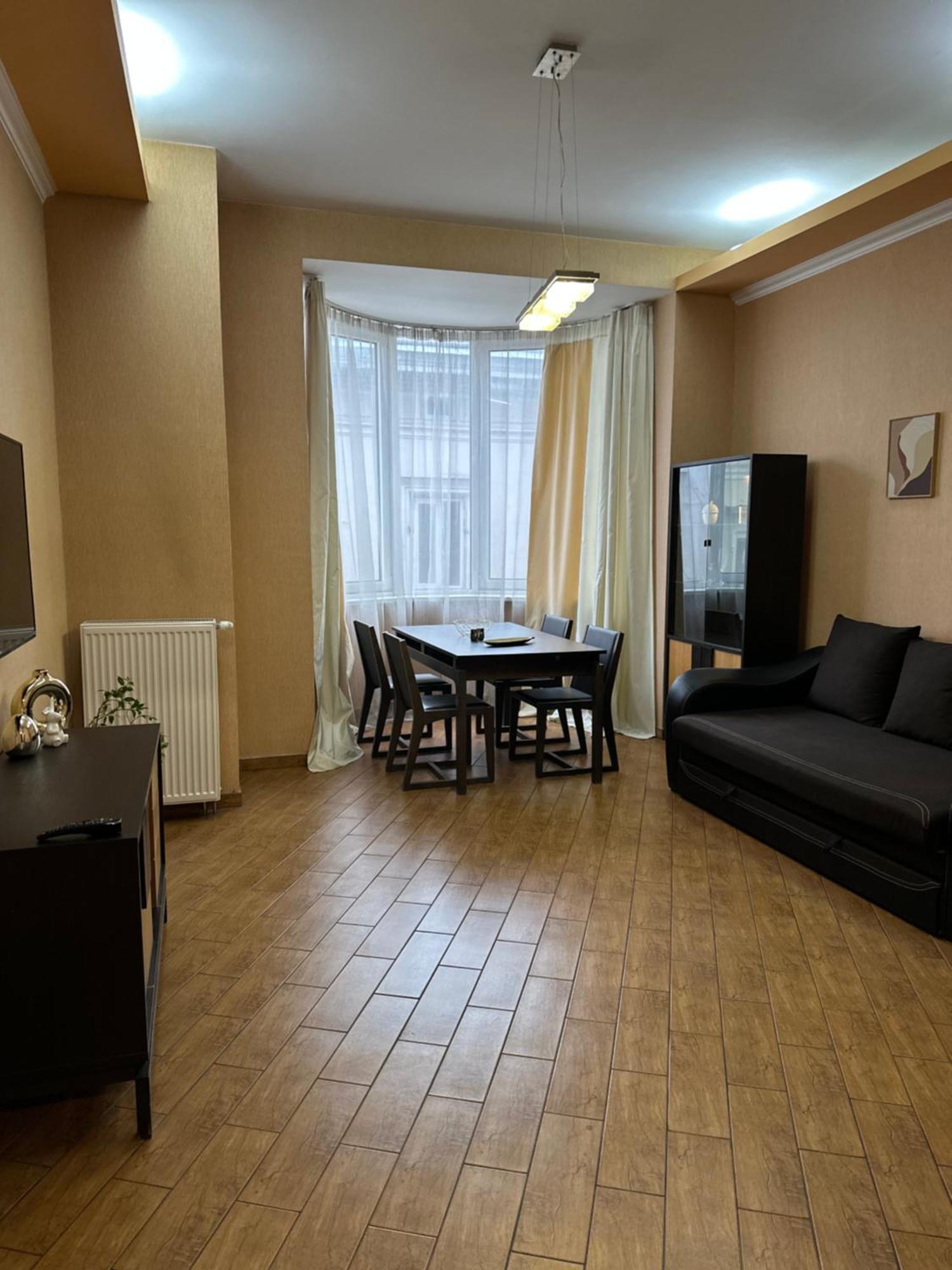 Vip Apartments ! Lviv Buitenkant foto